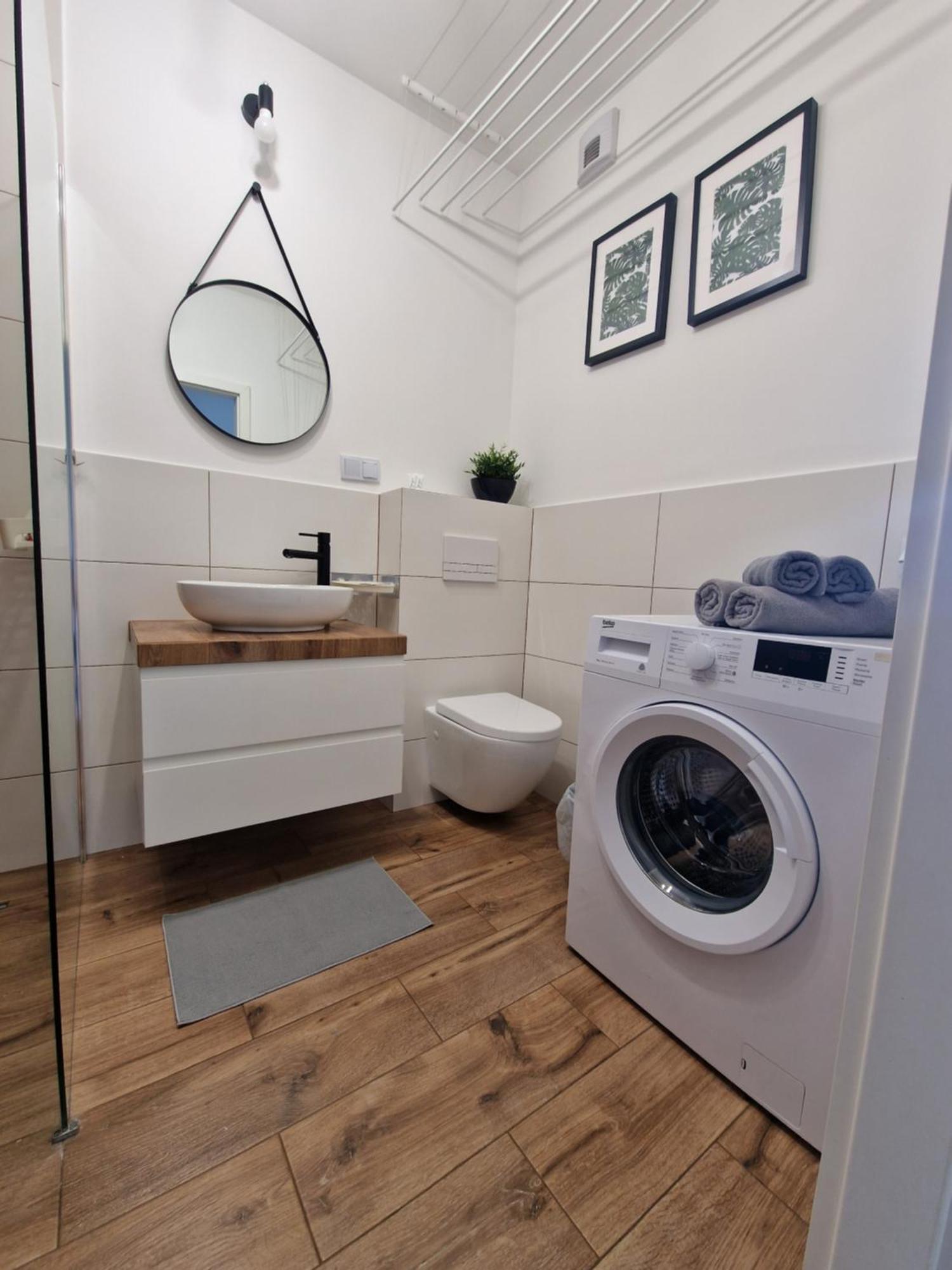60 - Apartamenty Siedlce - Nowy Apartament W Centrum Przy Ul 3 Maja 51A Eksteriør bilde